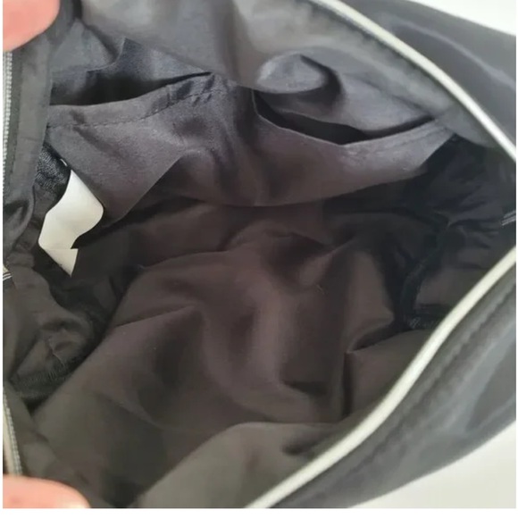 Dolce & Gabbana Black Beauty Bag - Picture 4 of 5